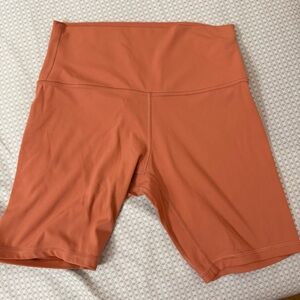 lululemon athletica Women's Bike Shorts in Terracotta Orange